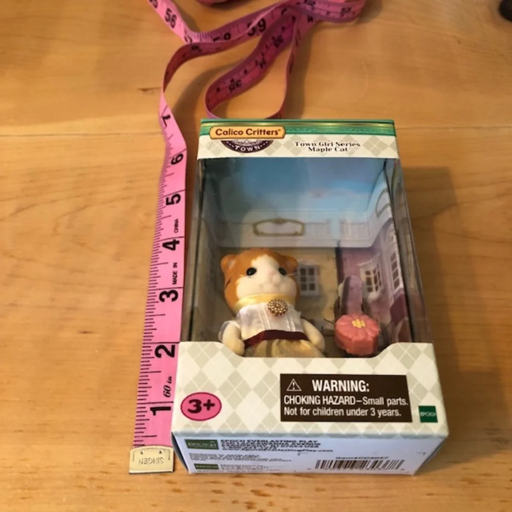 New Calico Critters Town Girl Series Maple Cat Special Edition - Picture 8 of 8